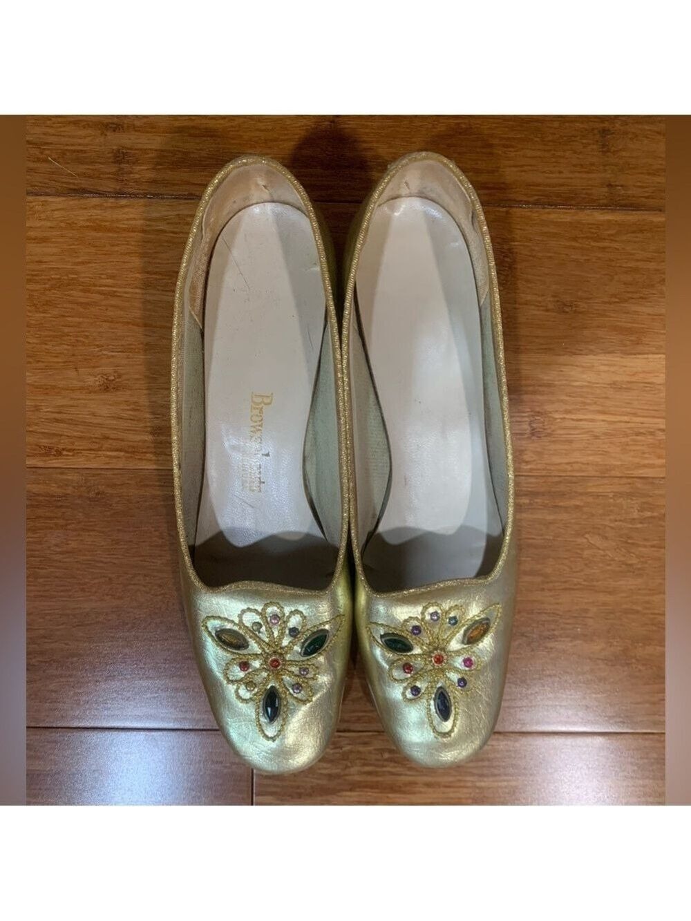 ❤️Vintage 80’s gold bejeweled Browsabout size 7.5